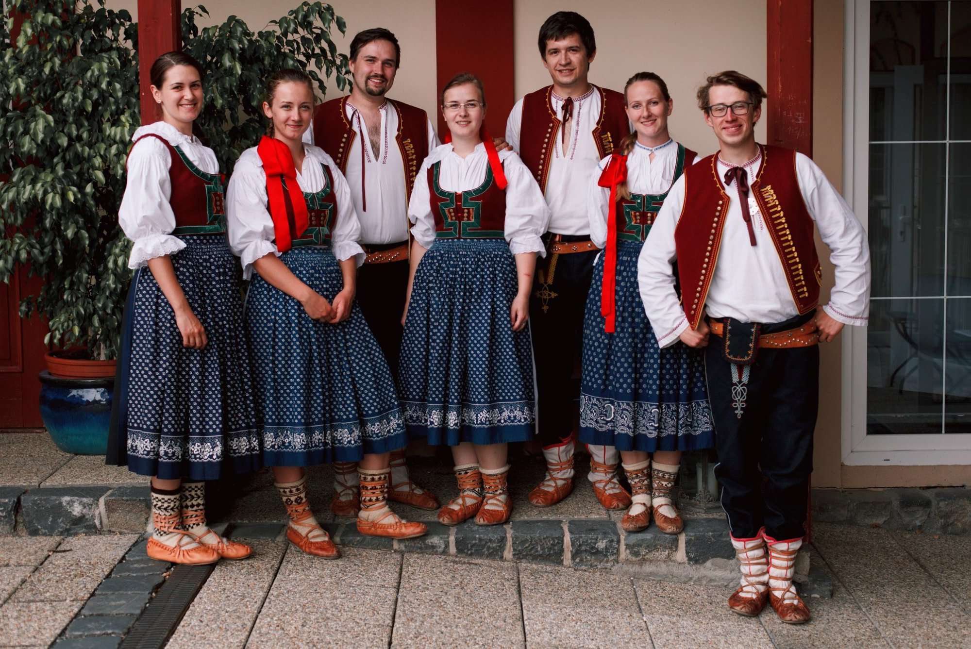 Cimbálová muzika Okybača při vystoupení